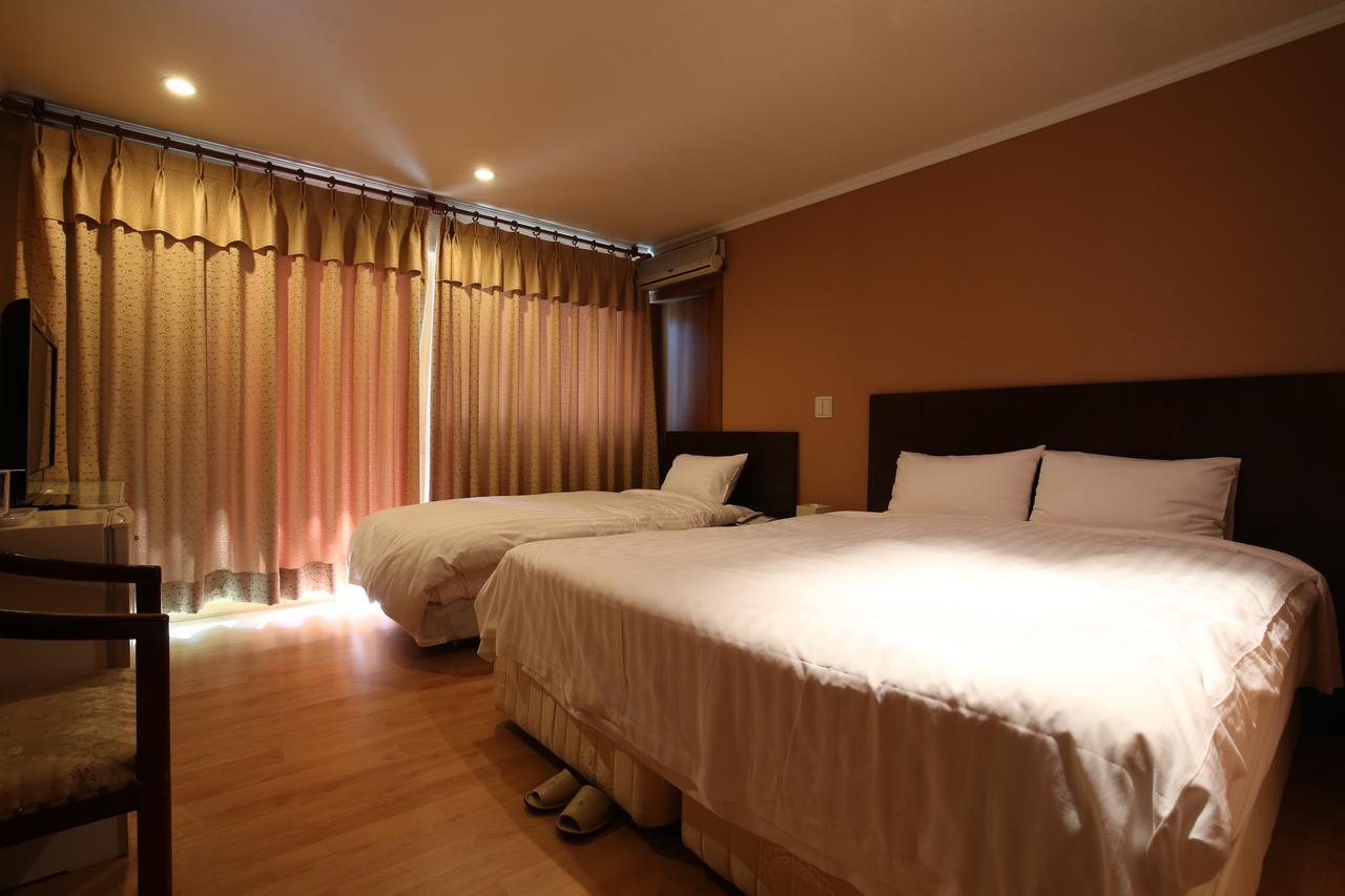 Lake Hills Hotel Songnisan Boeun Extérieur photo